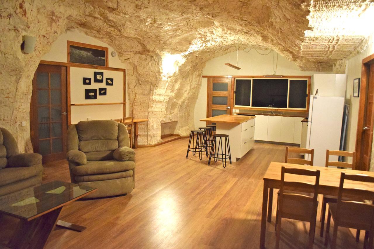 Dug Out B&B Coober Pedy Kültér fotó