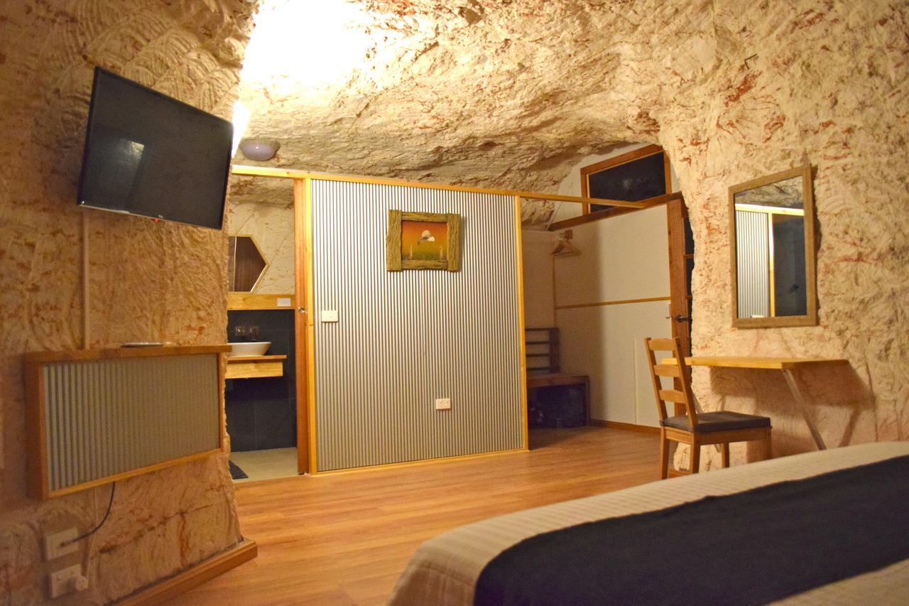 Dug Out B&B Coober Pedy Kültér fotó