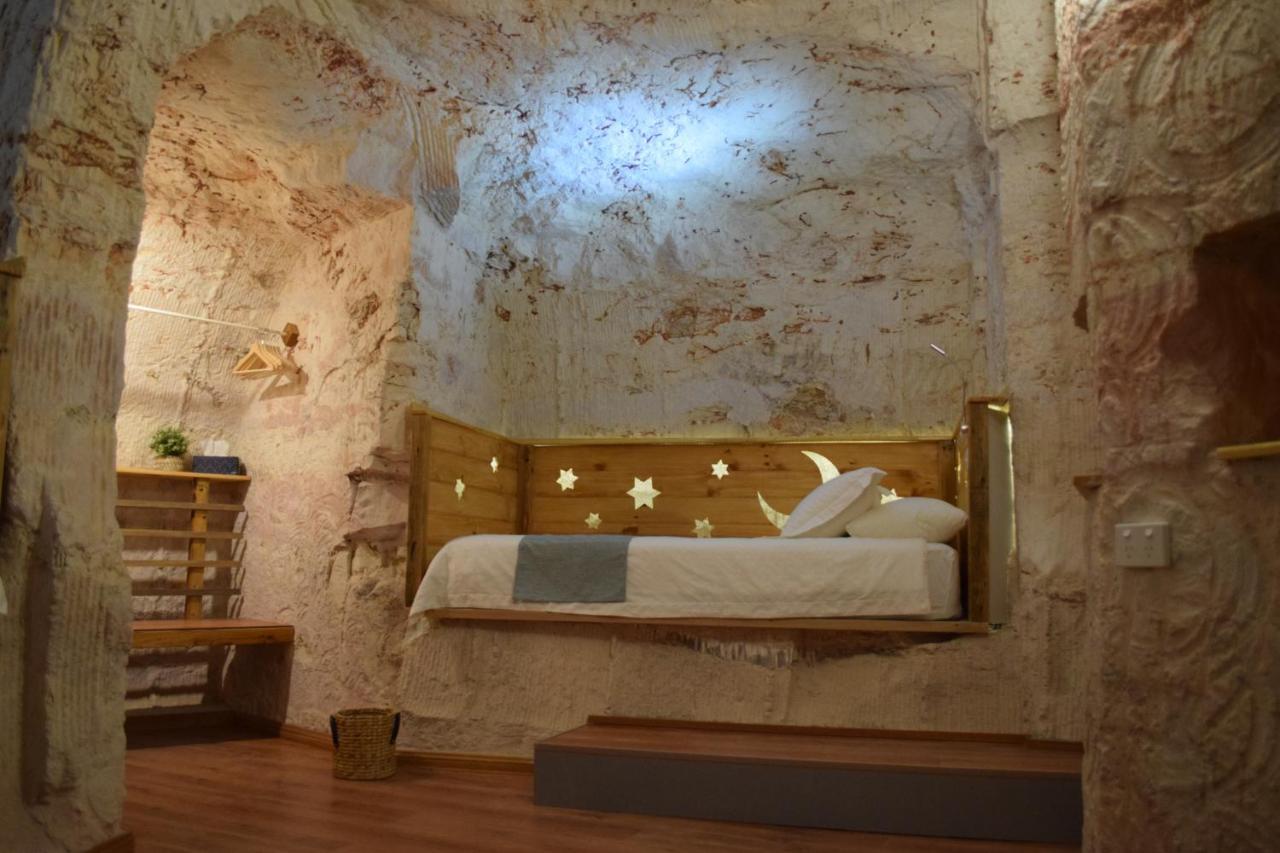 Dug Out B&B Coober Pedy Kültér fotó